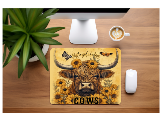 Girl who loves cows Mousepad